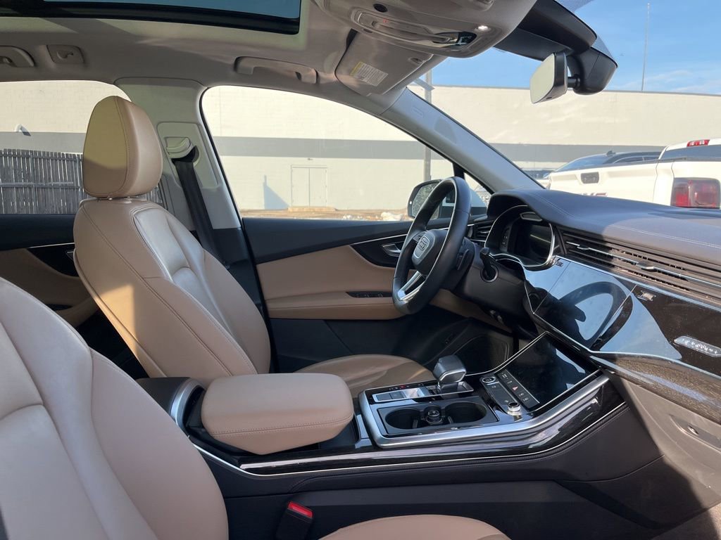 Used 2023 Audi Q7 3.0T Premium Plus image 2