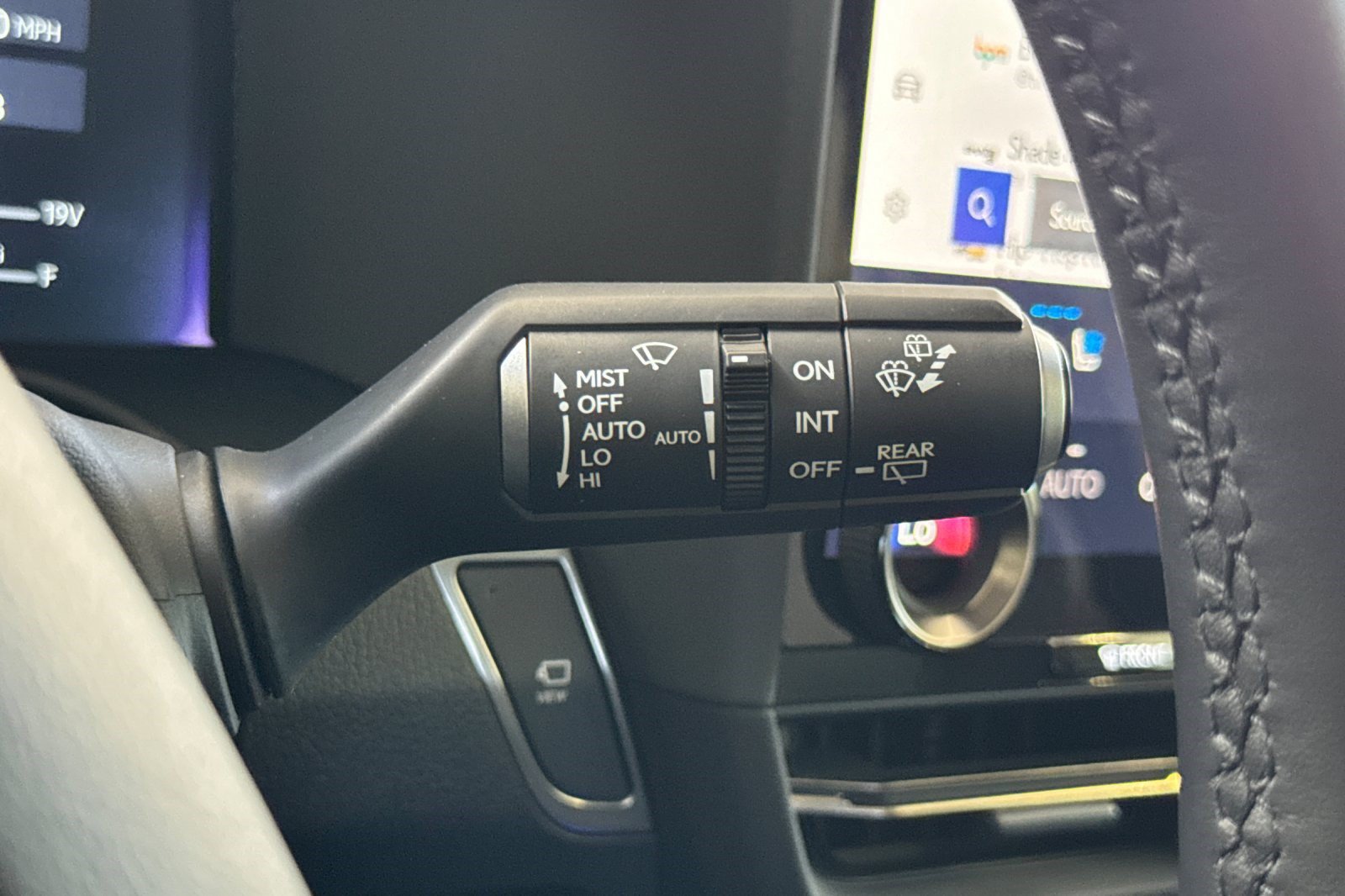 Certified 2024 Lexus GX 550 w/ Accessory Package (Z1) AWD/4WD image 35