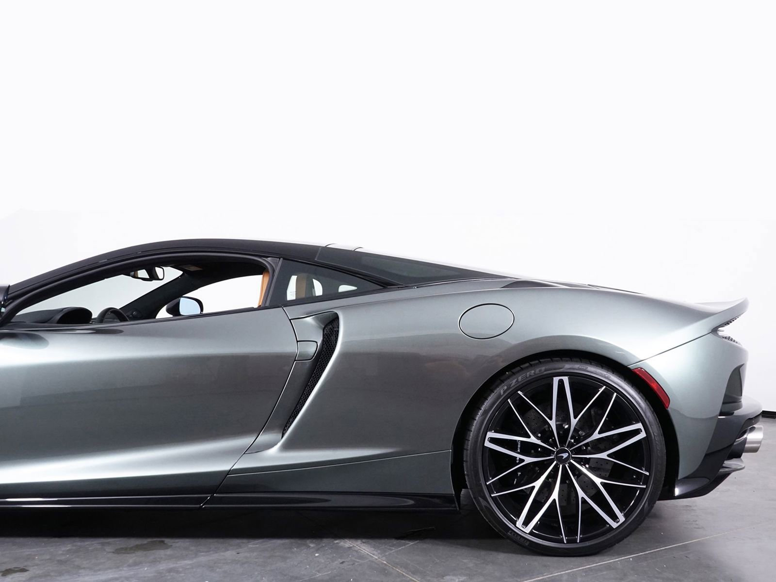 Used 2025 McLaren GTS image 13
