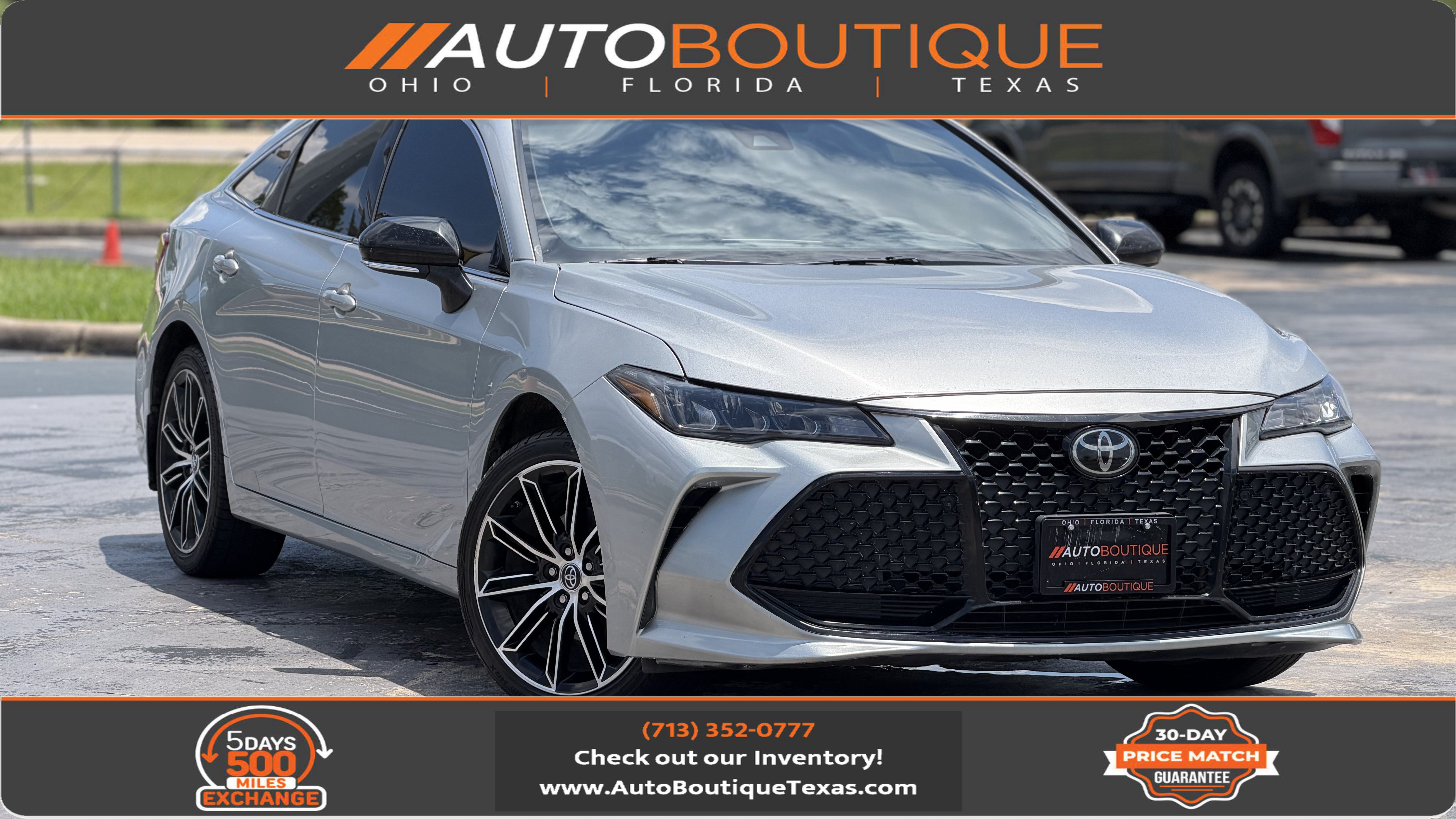 Used 2019 Toyota Avalon XSE FWD image 1