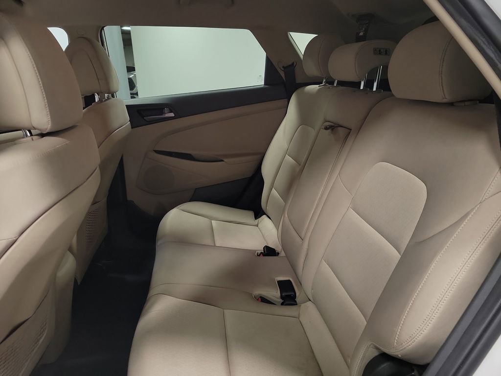 Used 2017 Hyundai Tucson SE image 20