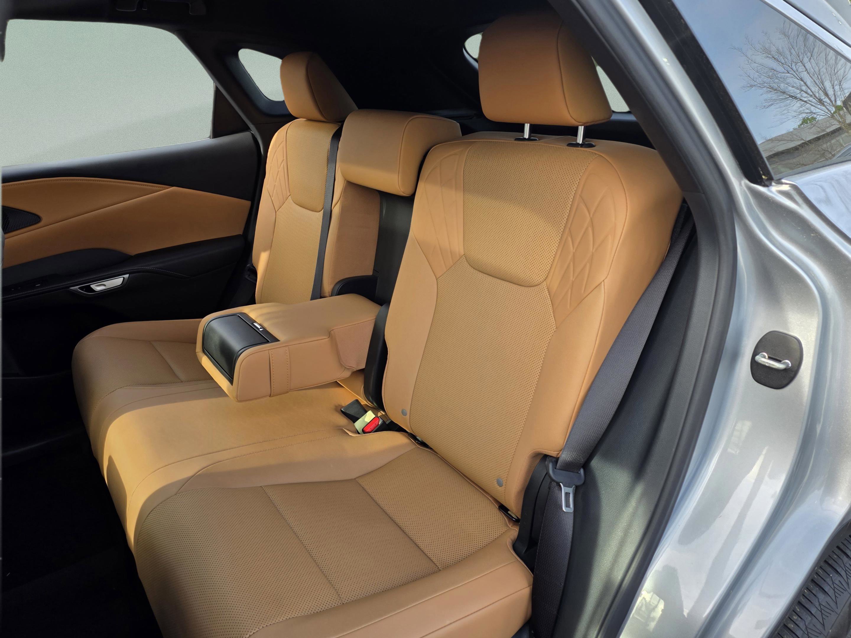 Certified 2025 Lexus RX 350 Premium image 27