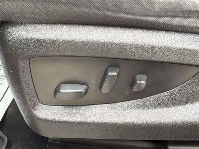 Used 2018 Chevrolet Silverado 1500 LT w/ All Star Edition image 16