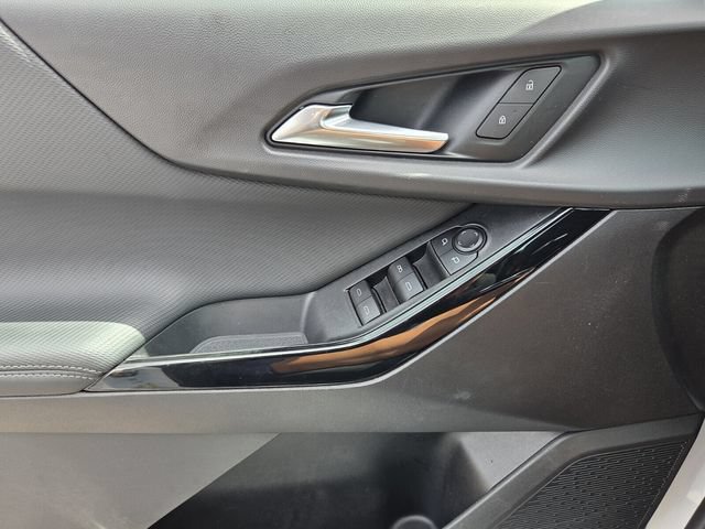 Used 2025 Chevrolet Equinox LT FWD image 18