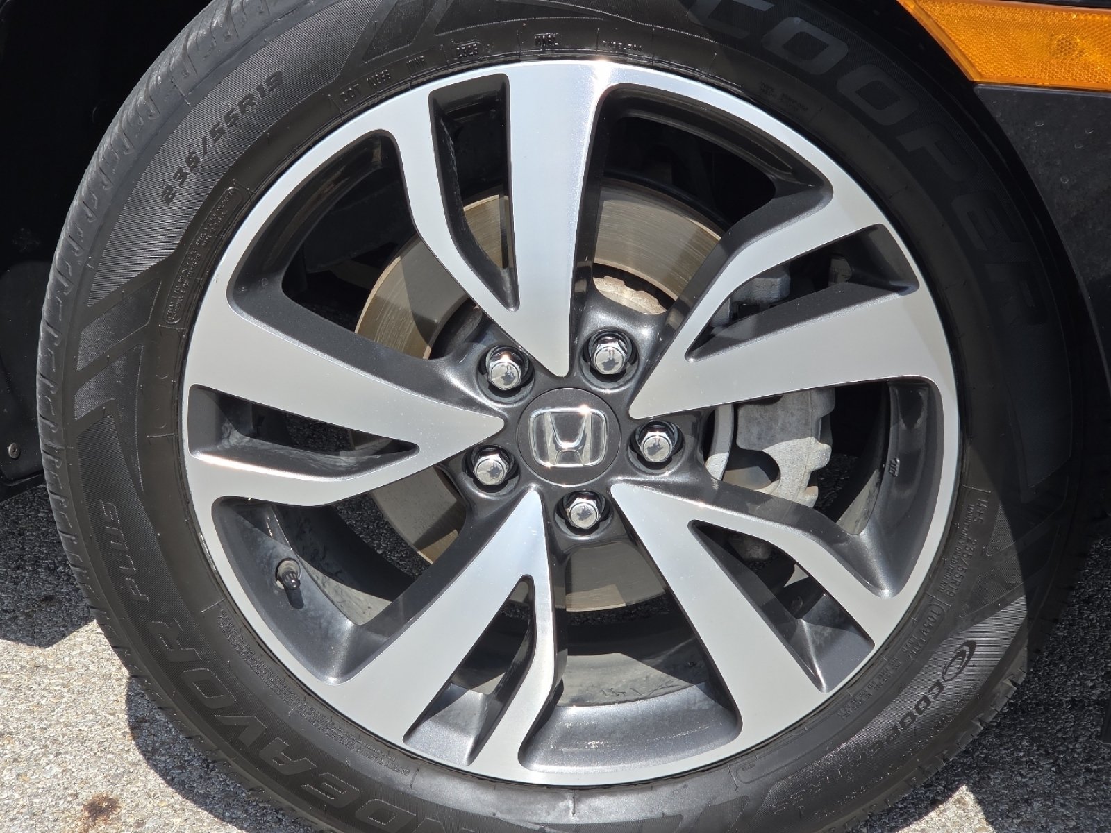 Used 2023 Honda Odyssey Touring image 12