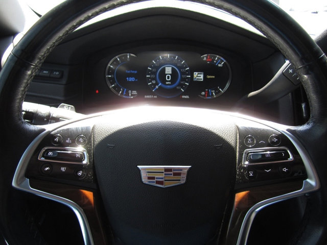 Used 2018 Cadillac Escalade Luxury w/ LPO, Radiant Package image 18
