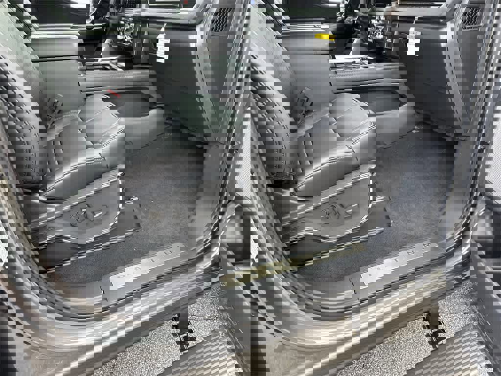 New 2026 Ford F250 Platinum image 13