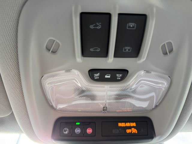 New 2027 Chevrolet Bolt RS w/ Technology Package FWD image 28