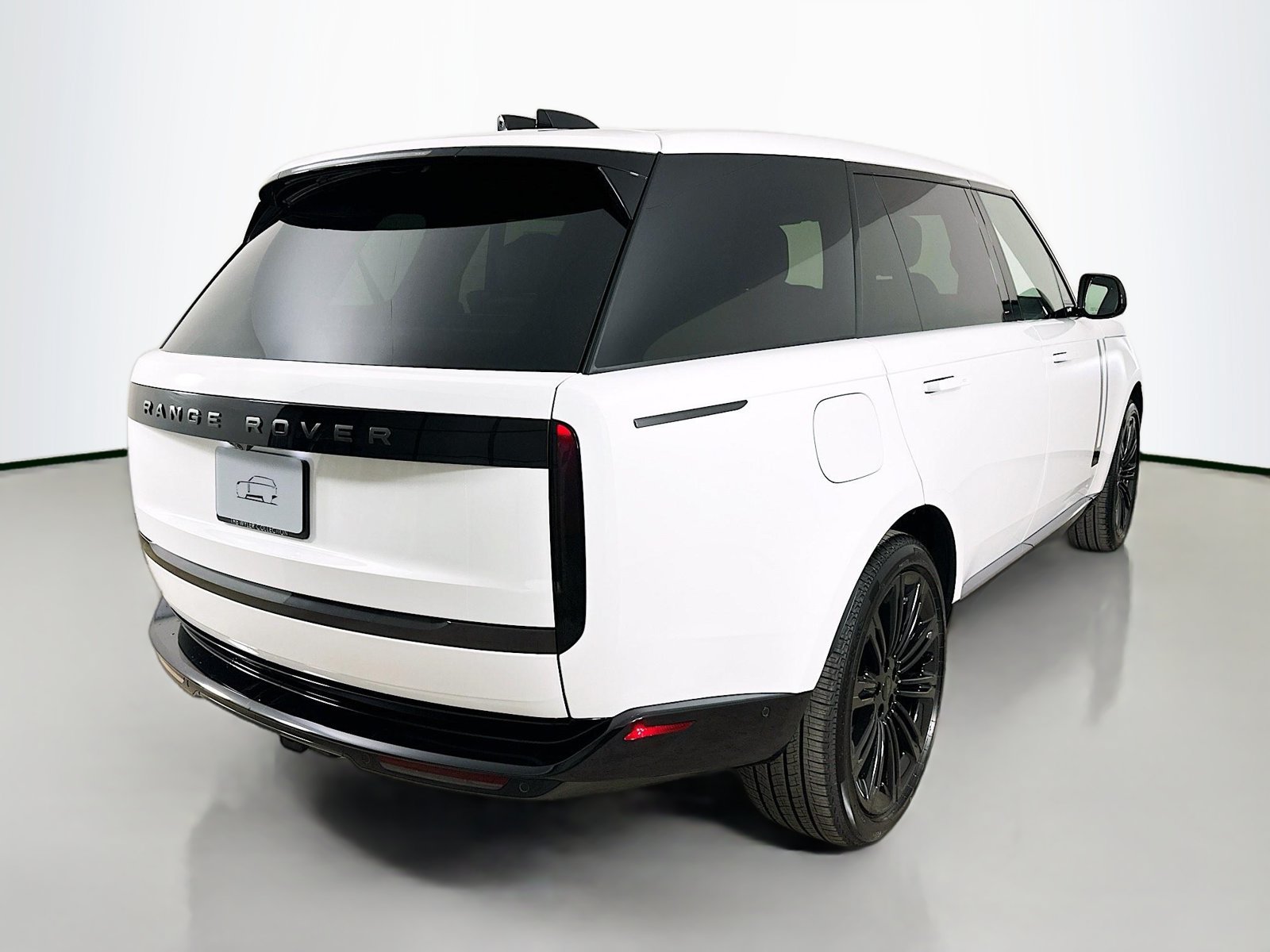 New 2026 Land Rover Range Rover Long Wheelbase SE AWD/4WD image 5