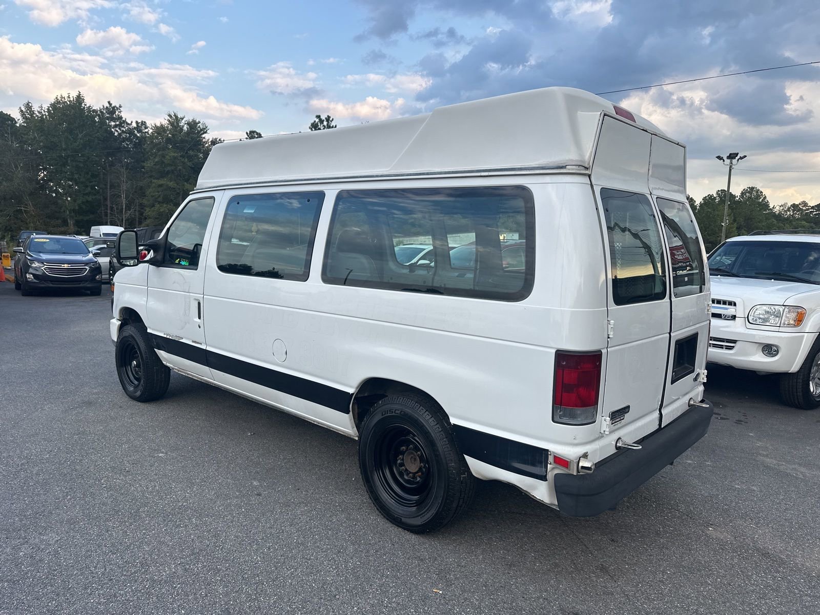 Used 2008 Ford E-150 and Econoline 150 image 8