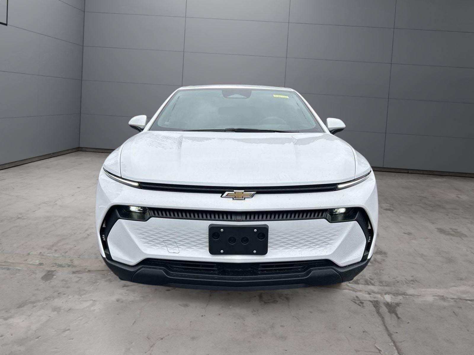 New 2026 Chevrolet Equinox EV LT FWD video 2