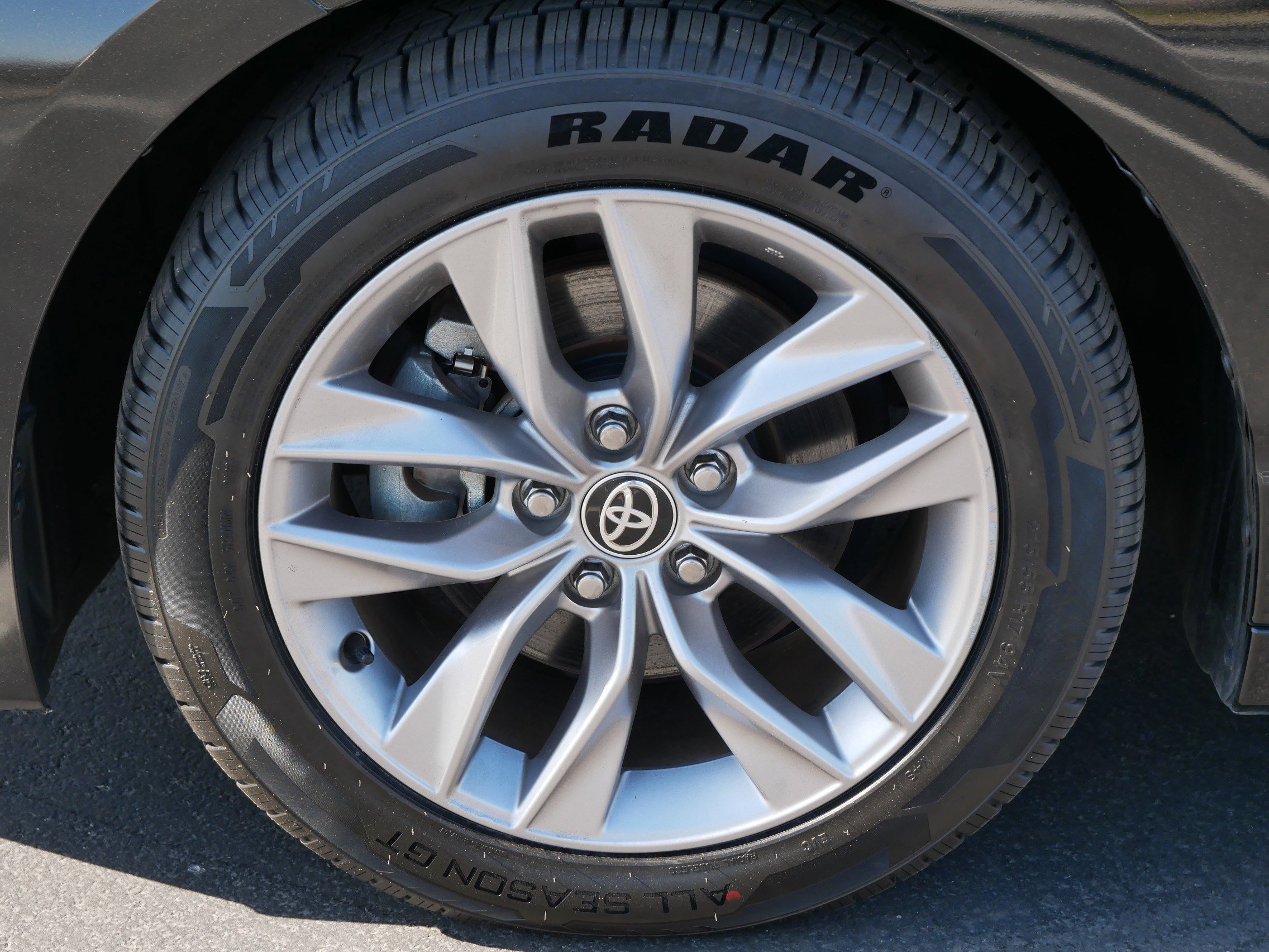 Used 2020 Toyota Avalon XLE FWD image 15