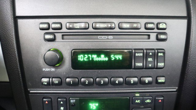 Used 2003 Ford Thunderbird image 13