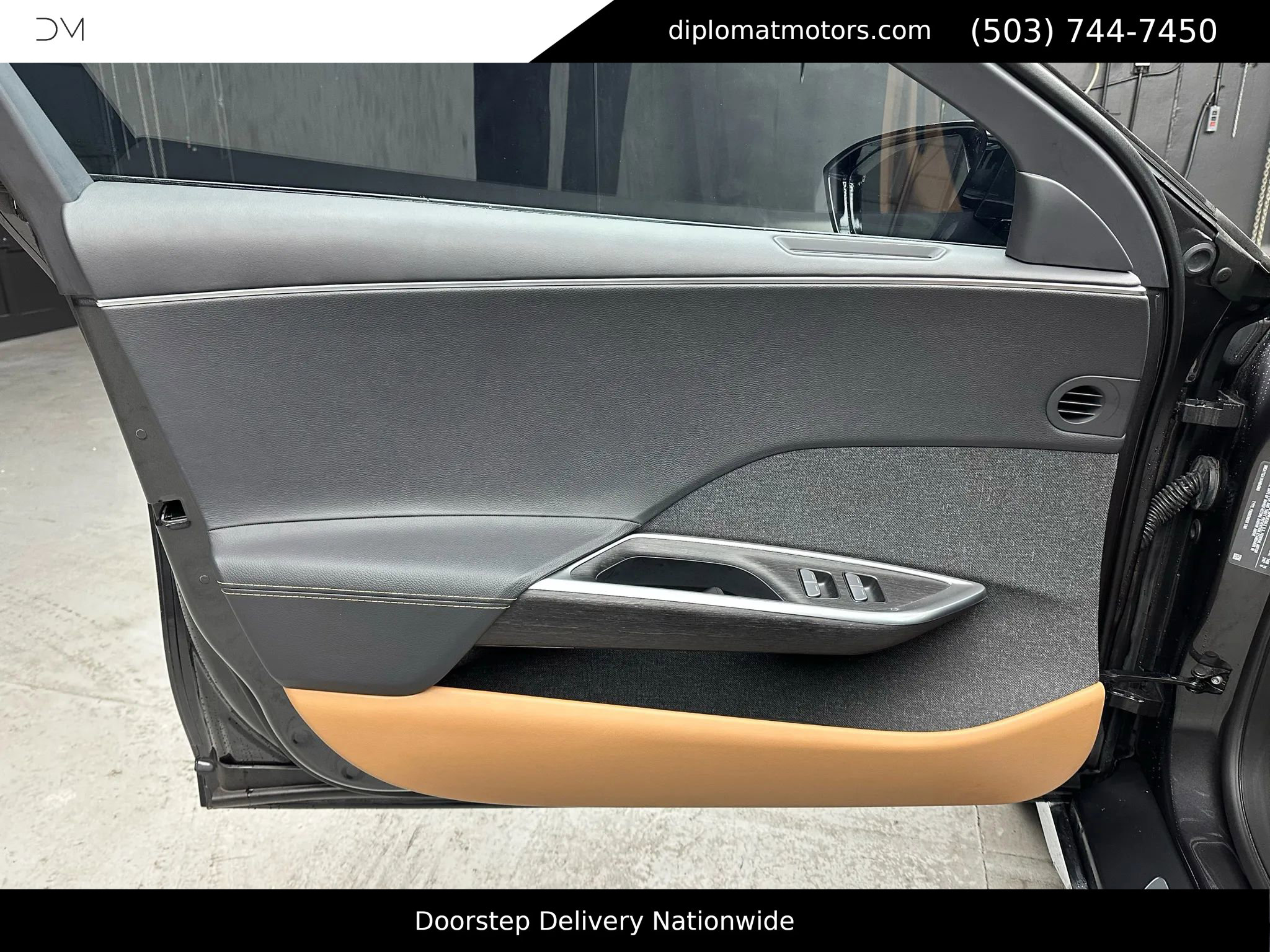 Used 2024 Lucid Air Touring image 31