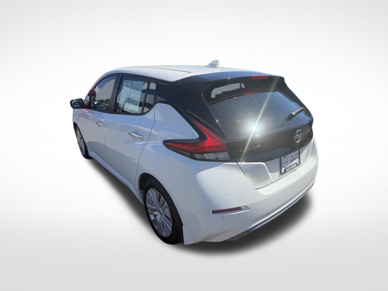 Used 2023 Nissan Leaf S FWD image 5