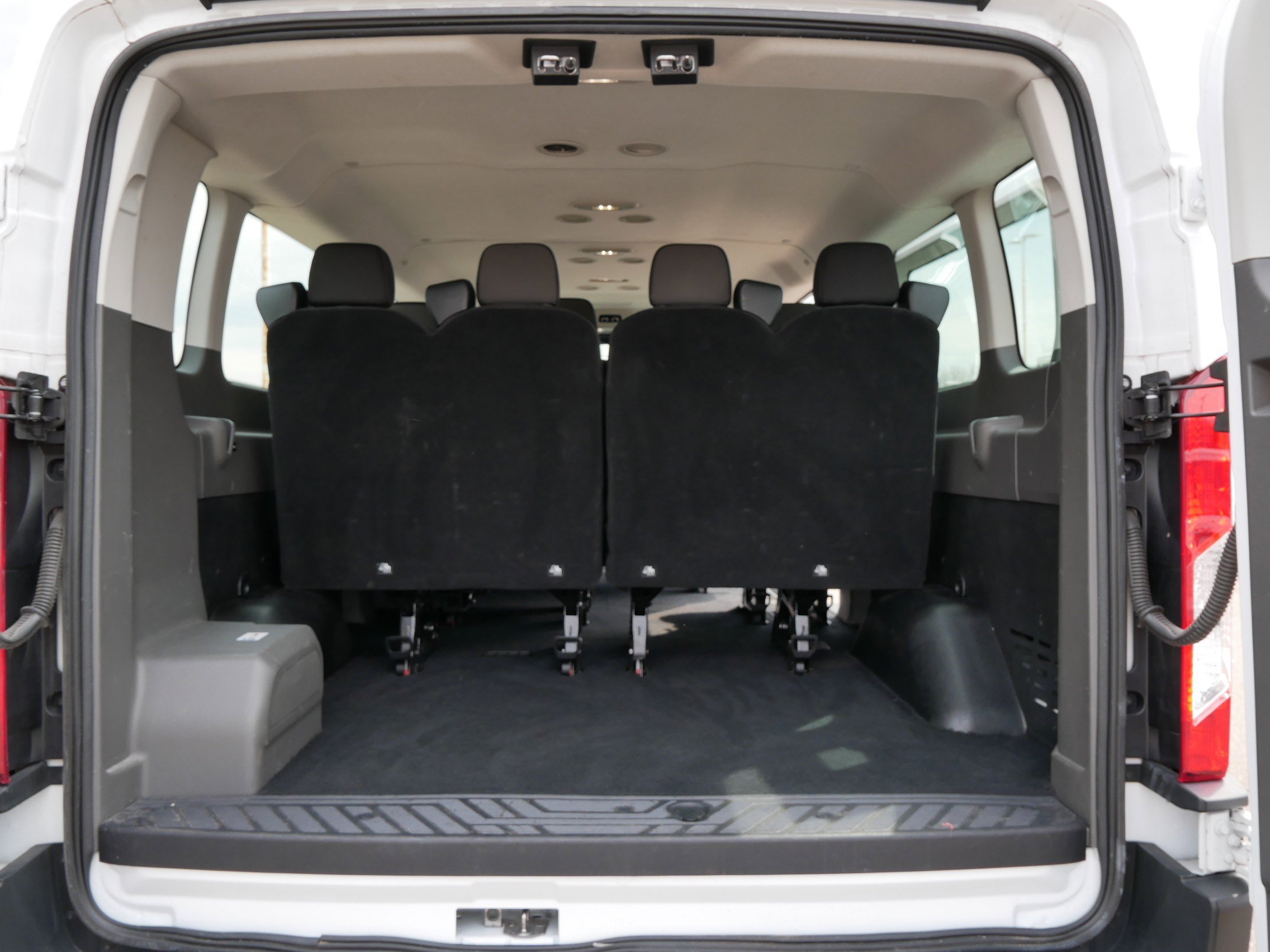 Used 2024 Ford Transit 350 XLT image 18