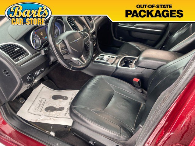 Used 2016 Chrysler 300 Limited RWD image 27