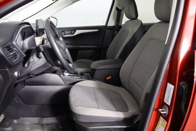 Used 2022 Ford Escape SE w/ SE Sport Appearance Package FWD image 13