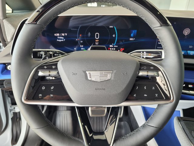 New 2027 Cadillac Optiq Premium Luxury w/ LPO, Floor Liner Package AWD/4WD image 23