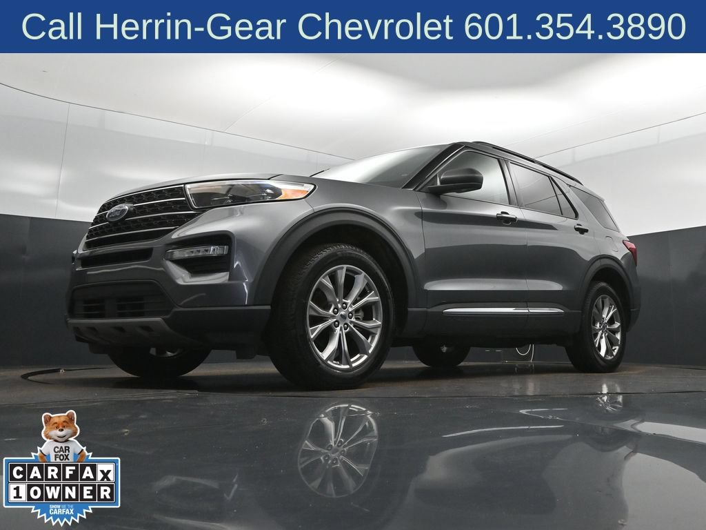 Used 2023 Ford Explorer XLT w/ Equipment Group 202A AWD/4WD image 38