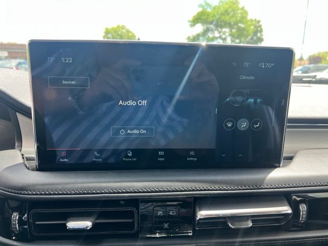 Used 2023 Lincoln Nautilus AWD image 9