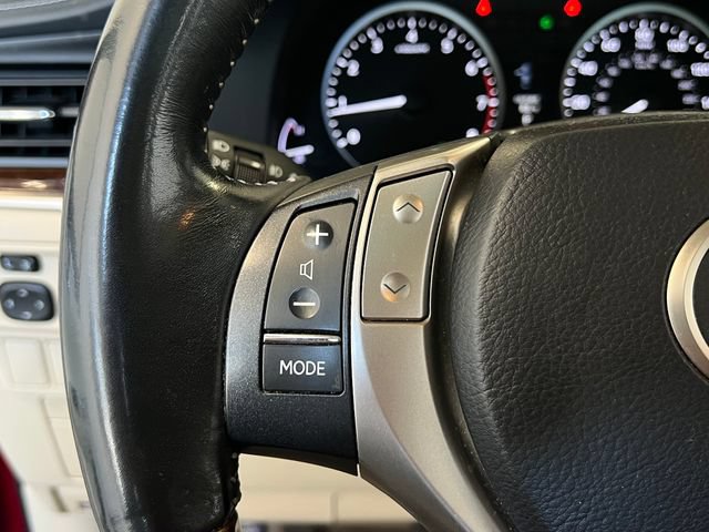 Used 2014 Lexus ES 350 w/ Luxury Package FWD image 39
