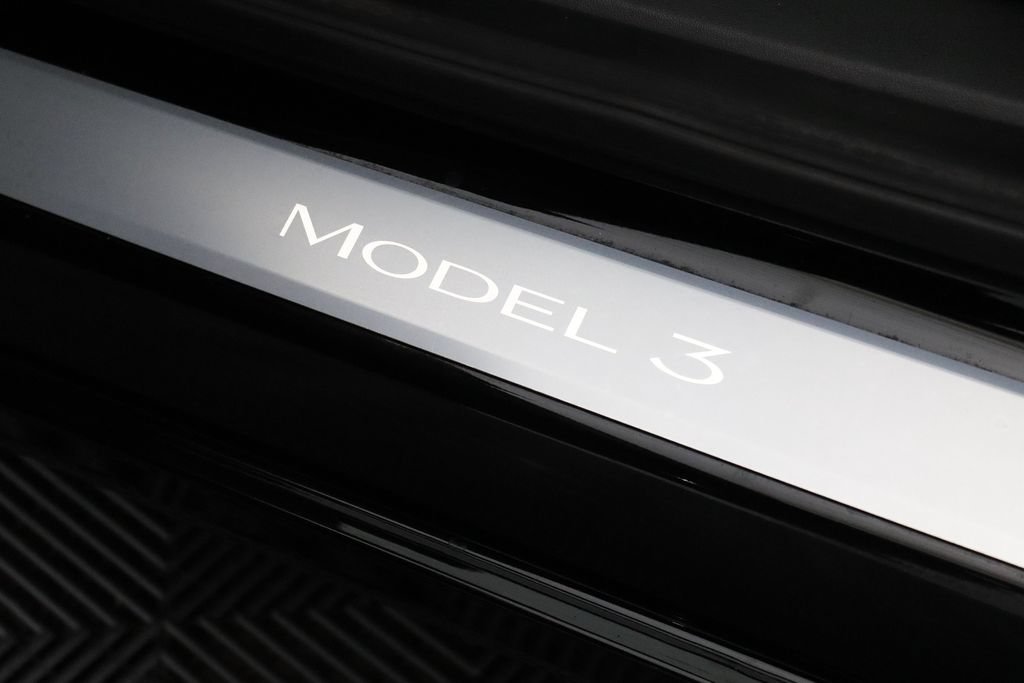 Used 2019 Tesla Model 3 Standard Range RWD image 15