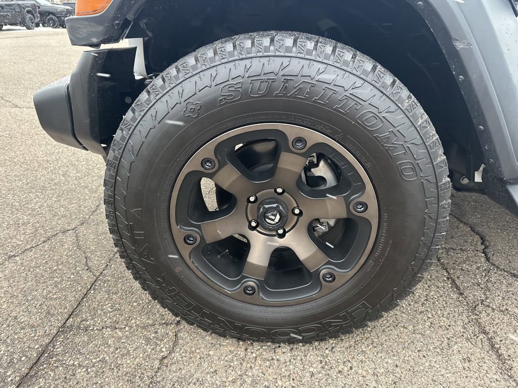 Used 2023 Jeep Wrangler Sport image 29