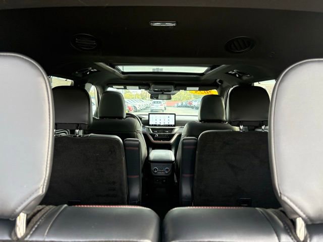 Used 2025 Ford Explorer ST image 33