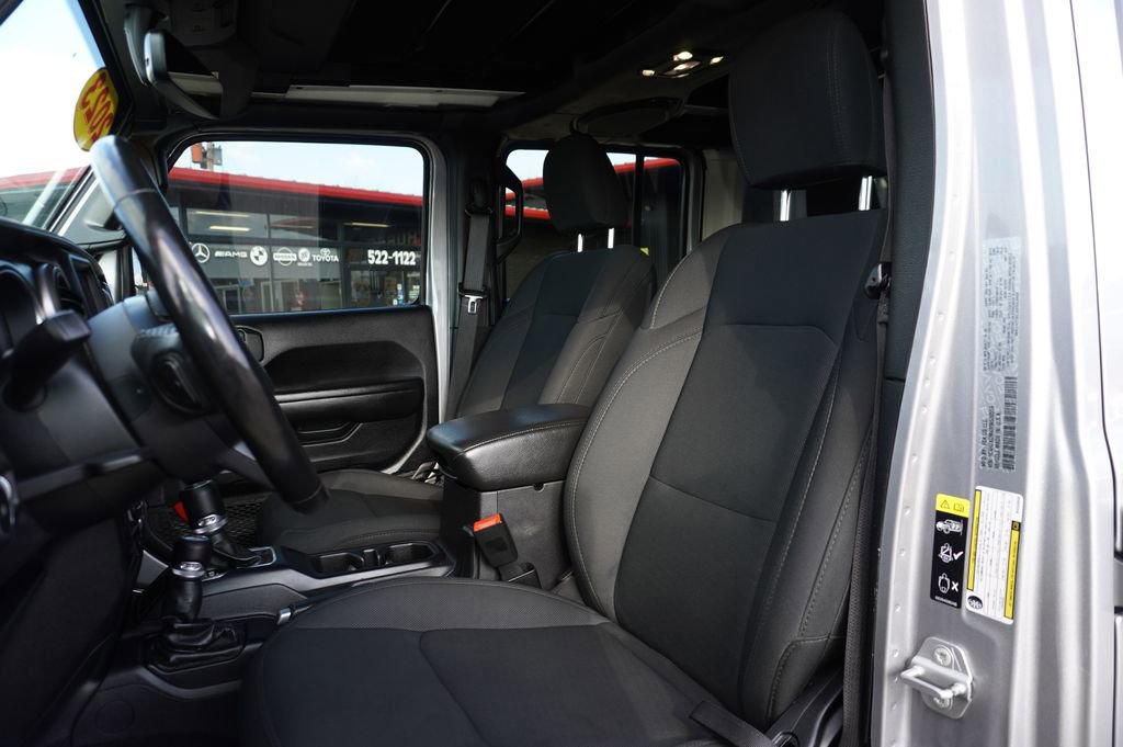 Used 2021 Jeep Wrangler Unlimited Sport image 23
