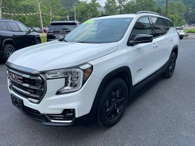 Used 2024 GMC Terrain AT4 w/ Tech Package AWD/4WD image 14