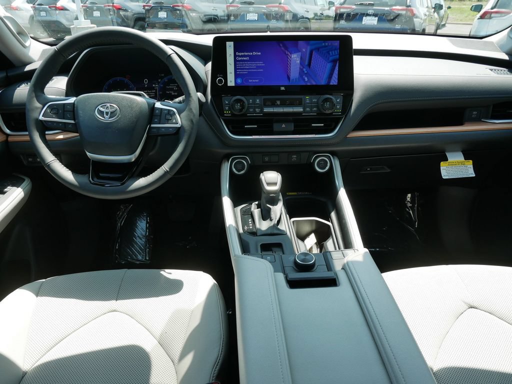 Certified 2026 Toyota Grand Highlander AWD image 13