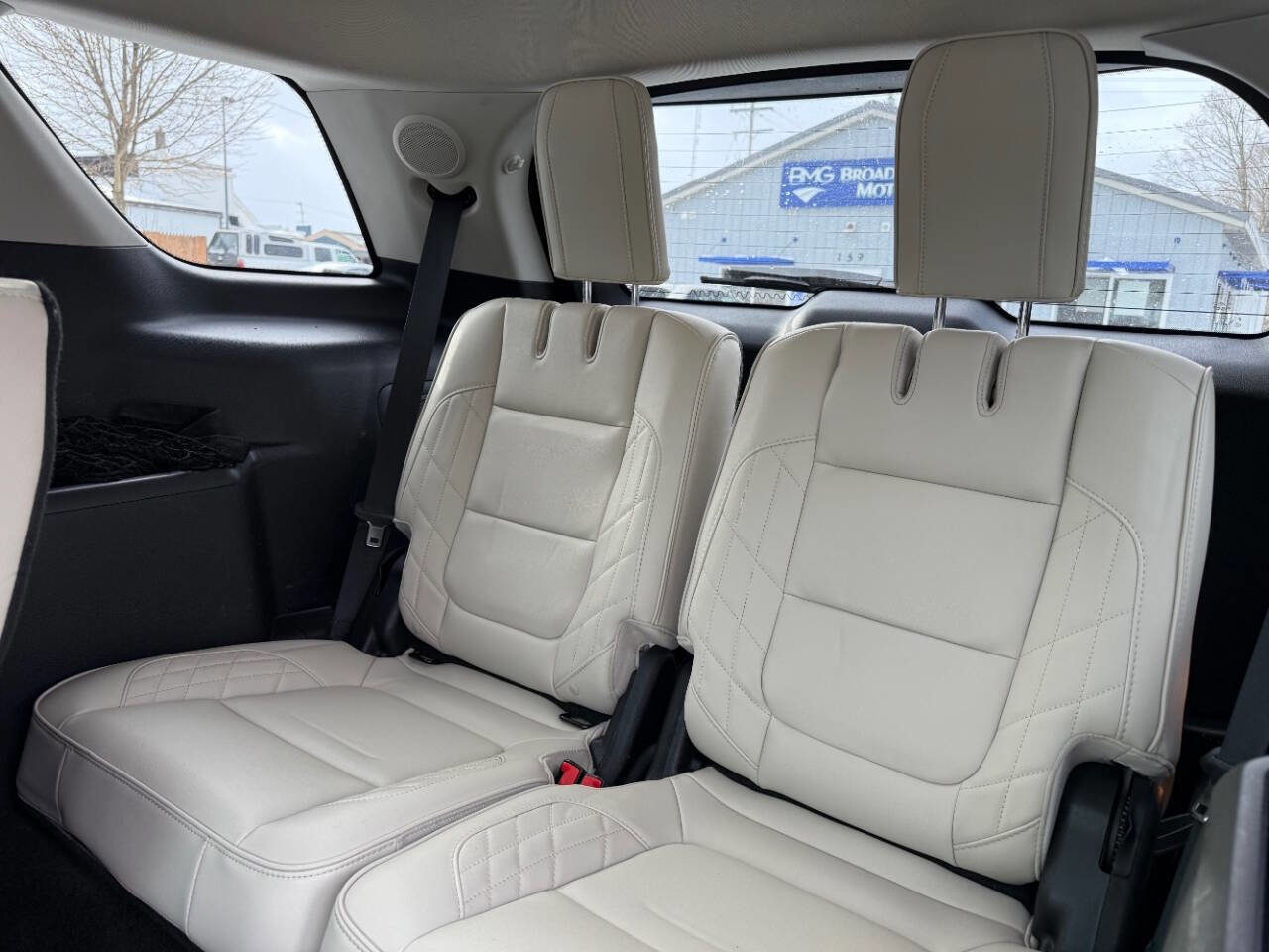 Used 2016 Ford Explorer Platinum image 24