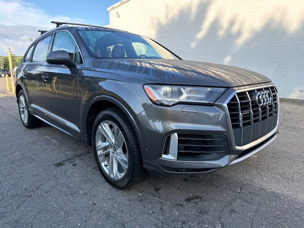 Used 2021 Audi Q7 3.0T Premium Plus w/ Premium Plus Package AWD/4WD image 8