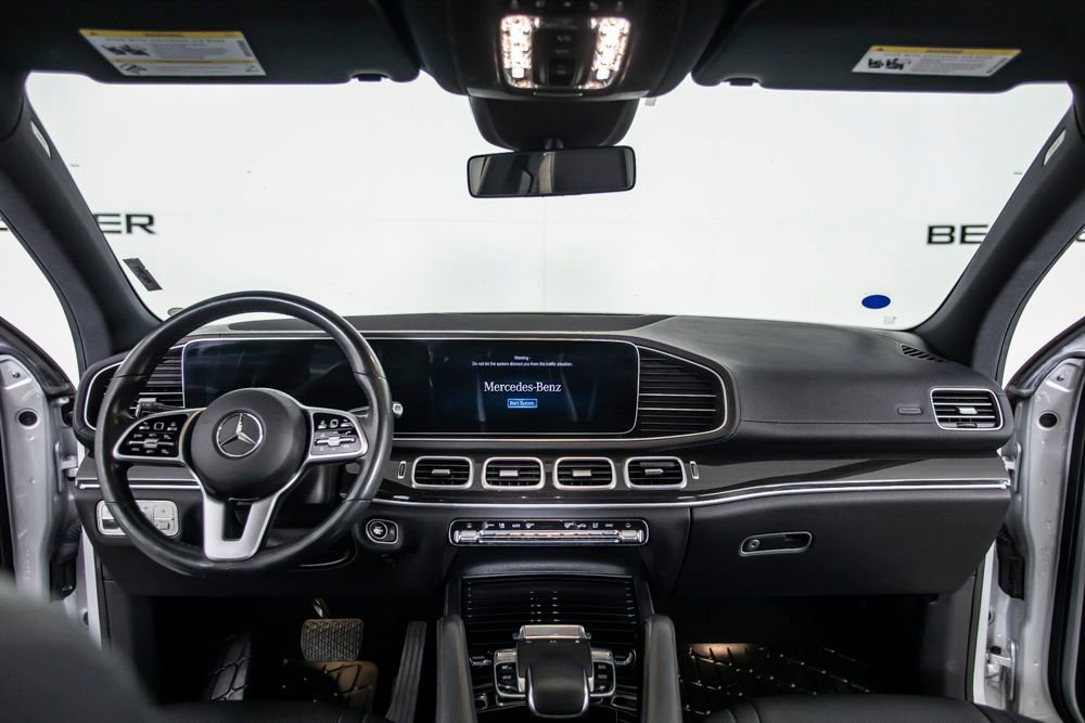 Used 2020 Mercedes-Benz GLS 450 4MATIC image 25