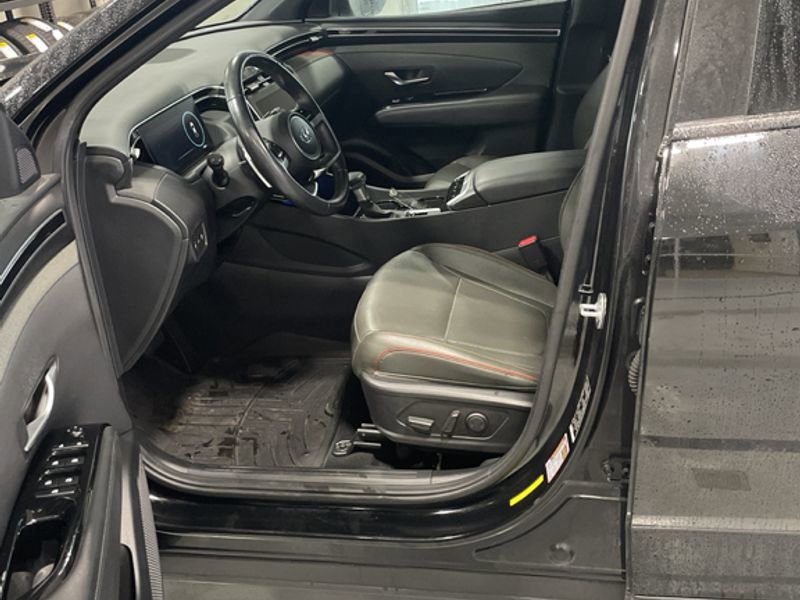 Used 2022 Hyundai Santa Cruz Limited image 10