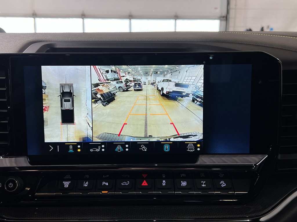 Used 2024 Chevrolet Silverado 2500 ZR2 w/ Technology Package image 27