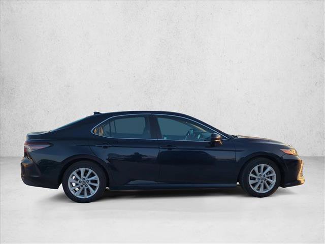 Certified 2022 Toyota Camry LE FWD image 4