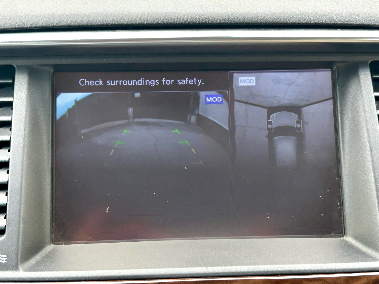 Used 2017 Nissan Armada Platinum w/ Captain Seat Package image 29