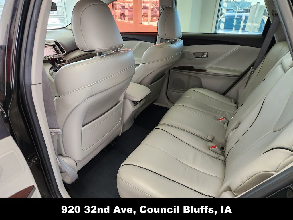Used 2011 Toyota Venza AWD image 12
