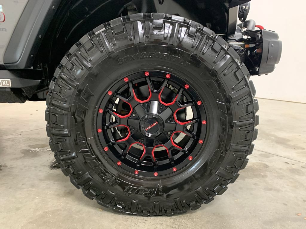 Used 2019 Jeep Wrangler Rubicon w/ Steel Bumper Group AWD/4WD image 12