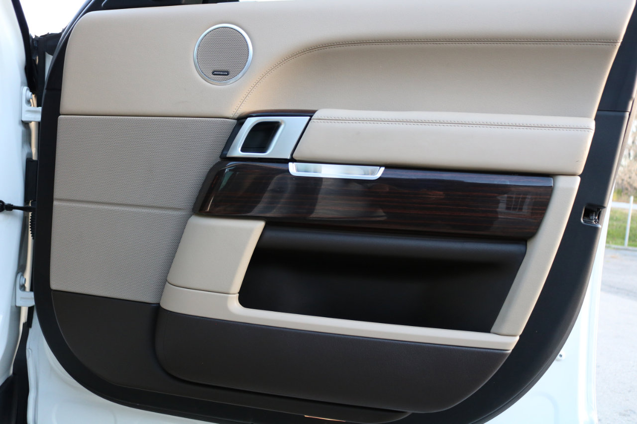 Used 2016 Land Rover Range Rover Supercharged image 45