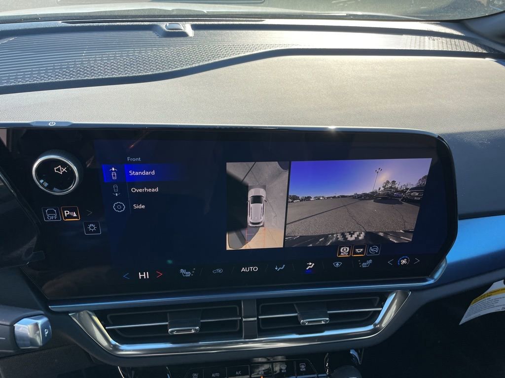 New 2026 Chevrolet Equinox EV LT image 13