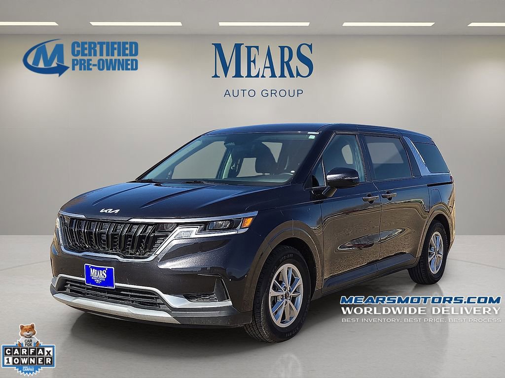 Used 2024 Kia Carnival LX image 1