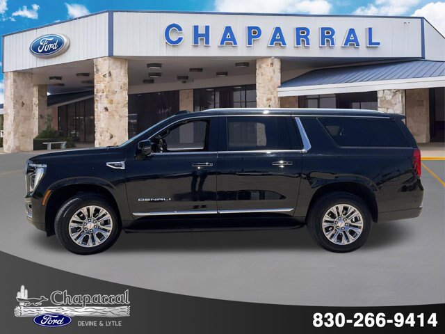 Used 2025 GMC Yukon XL Denali AWD/4WD image 3