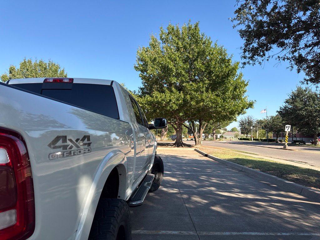 Used 2020 RAM 2500 Laramie AWD/4WD image 18
