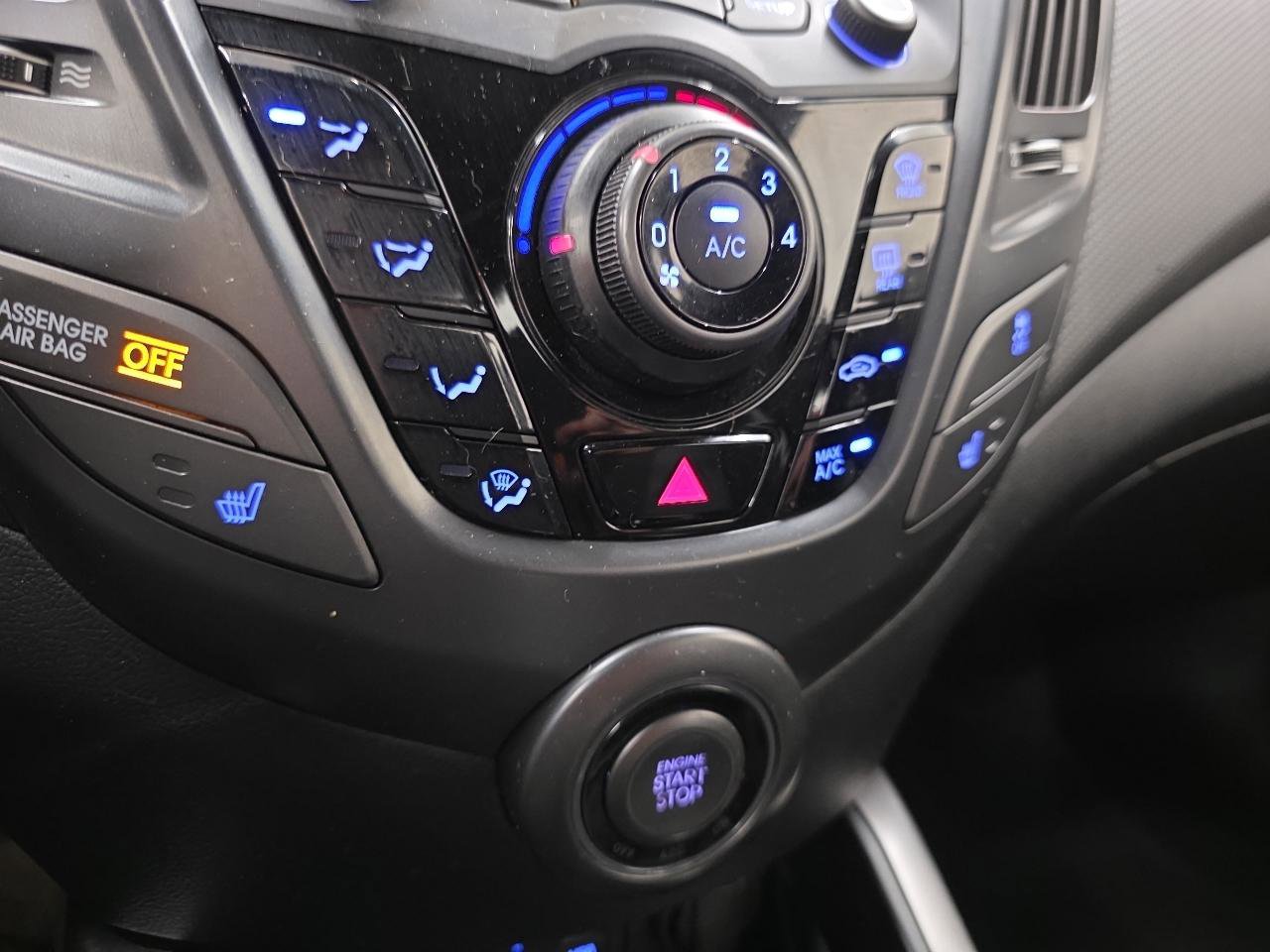 Used 2016 Hyundai Veloster Turbo FWD image 42