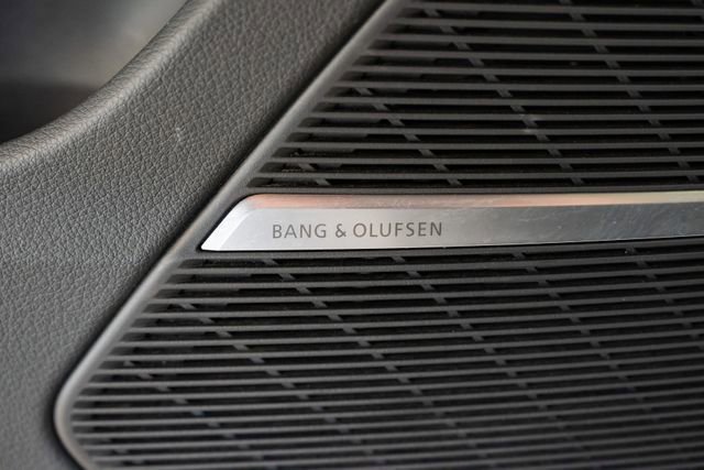 Used 2020 Audi Q8 Premium Plus w/ Premium Plus Package AWD/4WD image 23