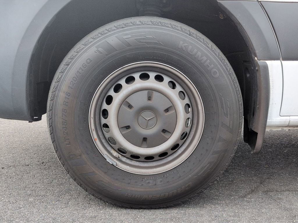 Used 2023 Mercedes-Benz Sprinter 144 Cargo image 19