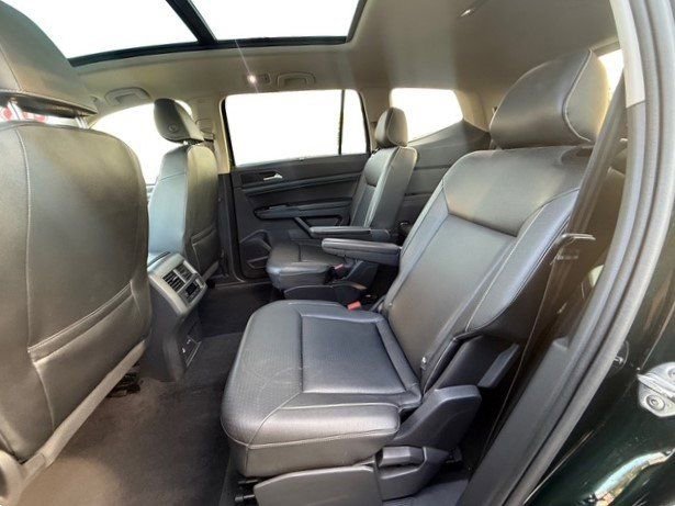 Used 2021 Volkswagen Atlas SE w/ Panoramic Sunroof Package image 23